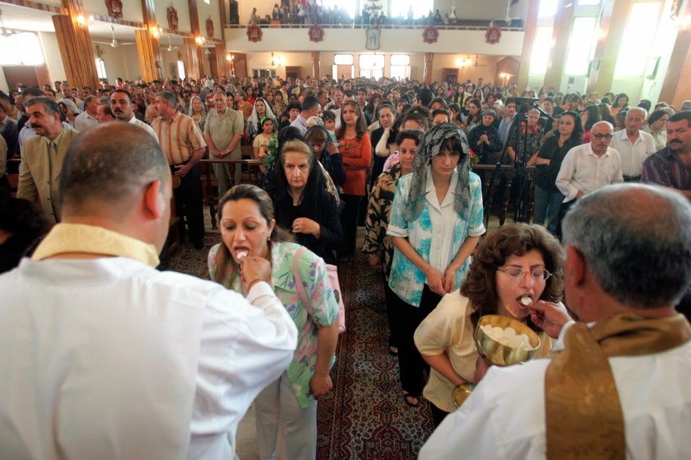 Iraki katolikusok áldoznak
